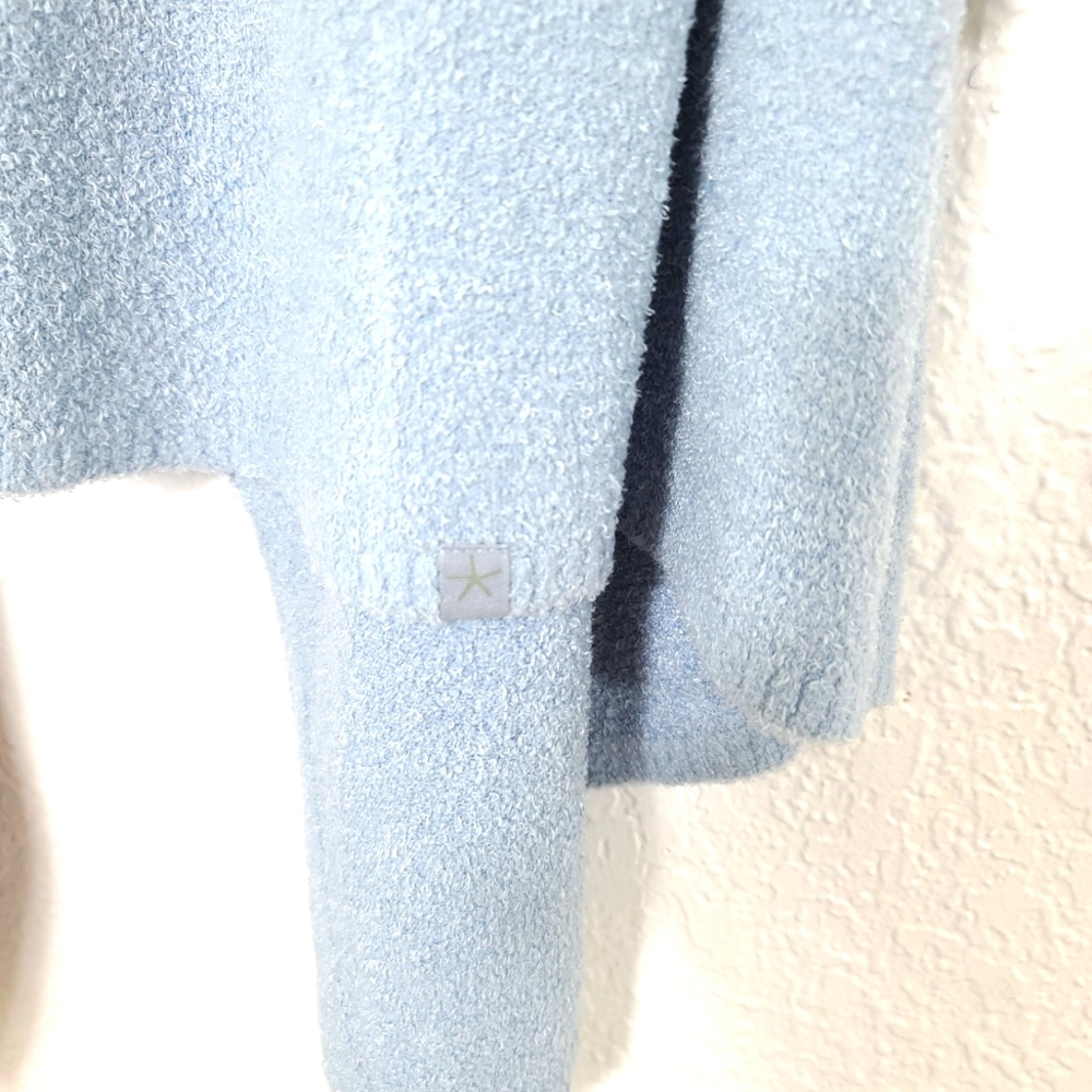 BAREFOOT DREAMS CozyChic Lite Ombre Calypso Wrap in Pearl / Chambray - Picture 9 of 9